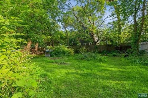 16 Godfrey Rd, Montclair NJ  07043-1310 exterior