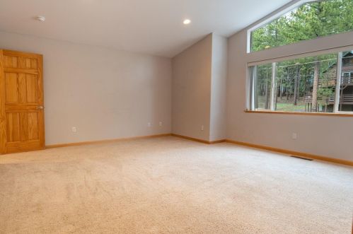 1681 Tionontati St, South Lake Tahoe CA  96150-4902 exterior