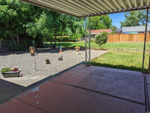 143 Rainier Cir, Vacaville CA  95687-3309 exterior