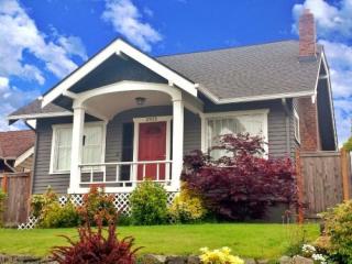 3913 Verde St, Tacoma, WA 98407-4940