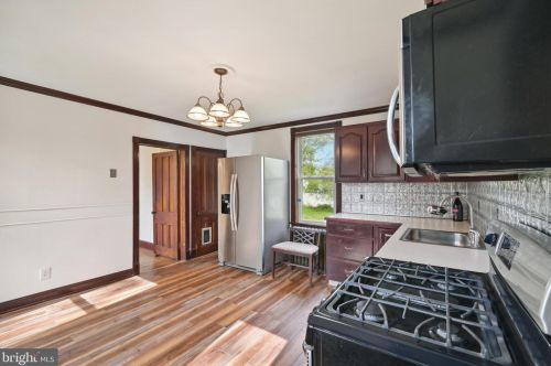 120 Slack Ave, Lawrence Township NJ  08648-4304 exterior