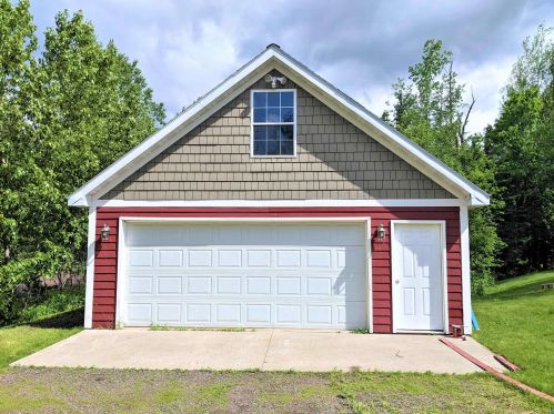 5890 Lonely Pine Dr, Duluth, MN 55803-8715
