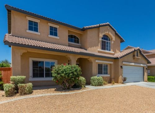 12596 Sunglow Ln, Victorville, CA 92392-7982