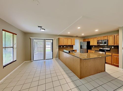 2743 Yarmouth Dr, West Palm Beach, FL 33414-7650