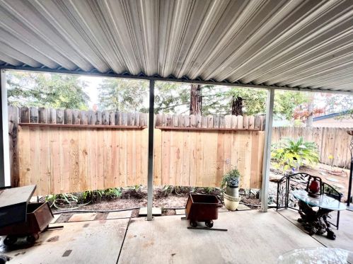 6938 Hidden Brook Ln, Citrus Heights CA  95621-8373 exterior