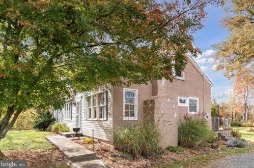 6055 Stump Rd, Pipersville, PA 18947-1221