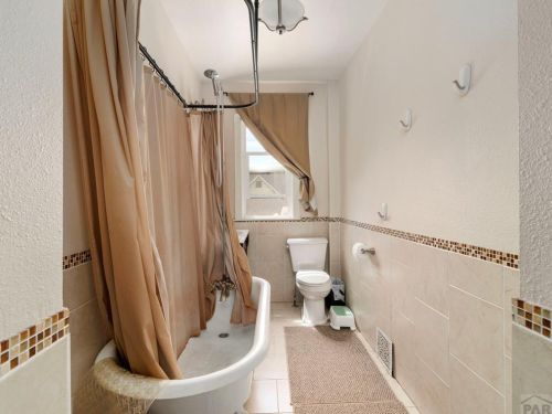 1031 Lake Ave, Pueblo CO 81004-2846 exterior