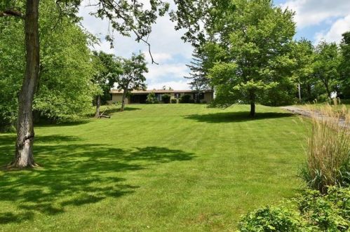 248 Linnwood Rd, Eighty Four, PA 15330-2916