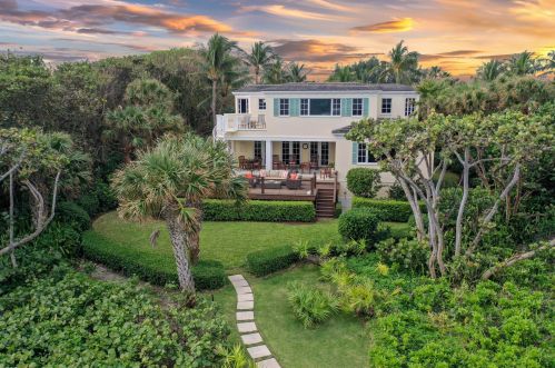 15 Beach Rd, Hobe Sound, FL 33455-2227