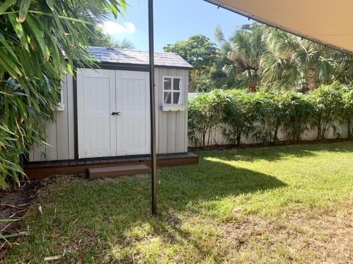 250 10th St, Delray Beach FL  33444-4048 exterior