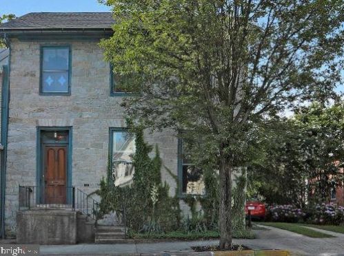314 King St, Lees Cross Roads, PA 17257-1612