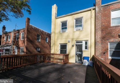 4011 Blaine St, Washington, DC 20019-3336