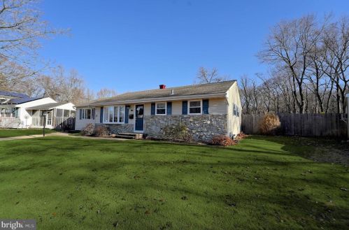 28 Century Way, Trenton, NJ 08690-1520