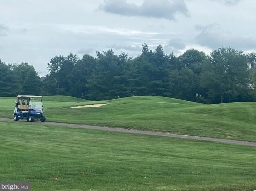 118 Shoal Creek Dr, Blue Bell PA  19422-3250 exterior