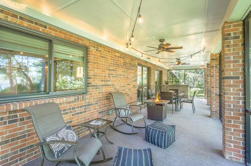 211 Bayshore Dr, Saint George Island FL  32328-3365 exterior