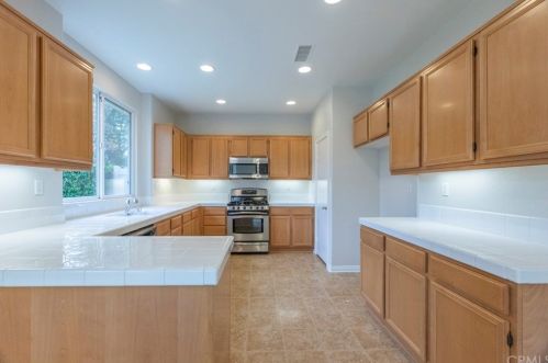 1652 Apollo Way, Beaumont, CA 92223-2494