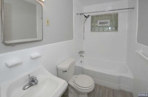 388 Cedar Ave, Ridgewood NJ  07450-5135 exterior