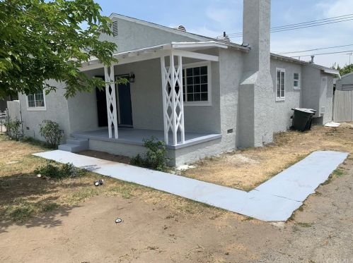 1230 Rancho Ave, Colton CA  92324-1737 exterior