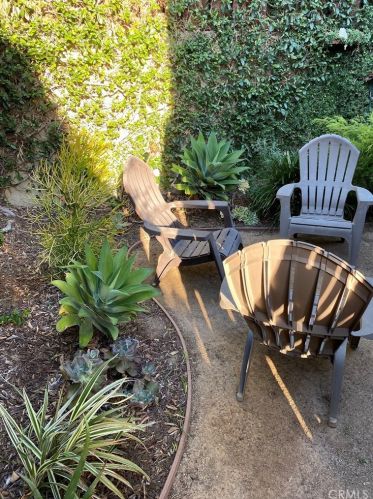 3606 Falcon Ave, Long Beach CA 90805-3648 exterior