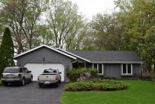 105 Shore Dr, Mukwonago, WI 53149-1314