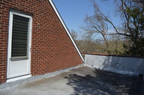 1351 Strawn Ave, New Kensington PA  15068-5735 exterior