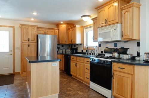 227 7th St, Perkinstown, WI 54451-1563
