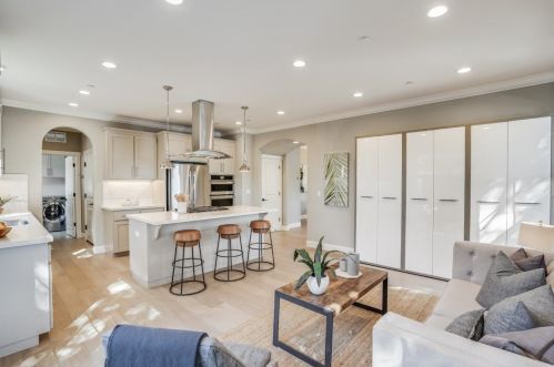 1681 Kentfield Ave, Redwood City, CA 94061-2706