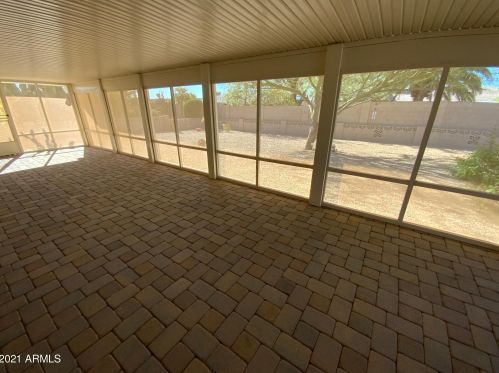 10613 Brookside Dr, Sun City AZ 85351-1013 exterior