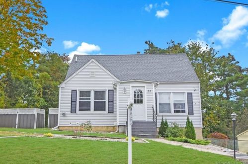 33 Hawthorne St, New Britain, CT 06053-3006