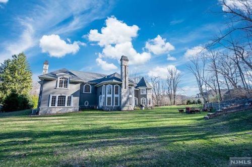 243 Glen Pl, Franklin Lakes NJ  07417-2707 exterior