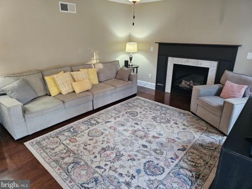 521 Carma Dr, Lees Cross Roads, PA 17257-8418