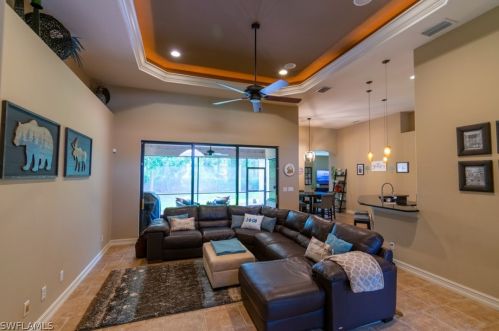 7275 Acorn Way, Naples, FL 34119-9609