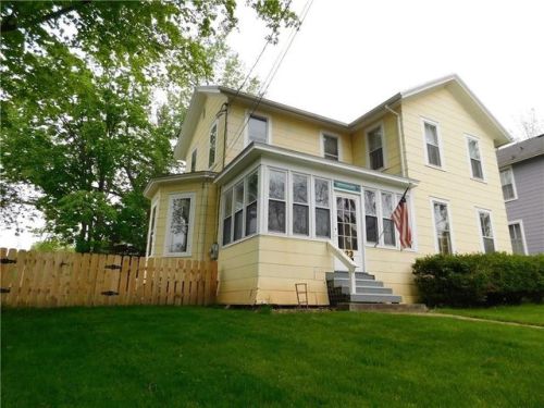 23 Church St, Victor, NY 14564-1388