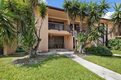 5983 Forest Hill Blvd, West Palm Beach, FL 33415-5512