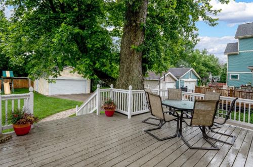 3746 Drakewood Dr, Cincinnati OH  45209-2327 exterior