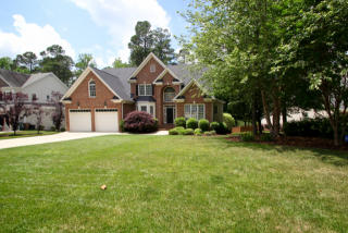 104 Pahlmeyer Pl, Cary, NC 27519-2880