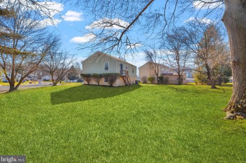 8335 Collins Ave, Camden NJ  08109-3568 exterior