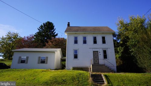 365 Springvale Rd, Red Lion, PA 17356-8418