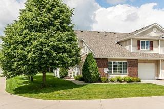 5402 Longview Ct, Camp Dodge, IA 50131-2705