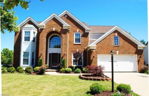 19822 Kerry Pl, Cleveland, OH 44149-0919
