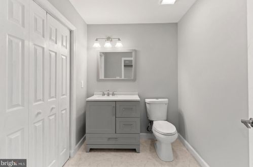 10 Rockland Dr, Willingboro NJ  08046-4003 exterior