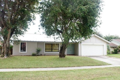 1135 Essex Dr, West Palm Beach, FL 33414-5638