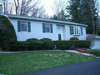 1074 Barnesville Dr, Barnesville, PA 18214-2235
