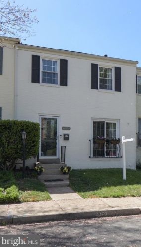 3363 Ardley Ct, Falls Church, VA 22041-2601