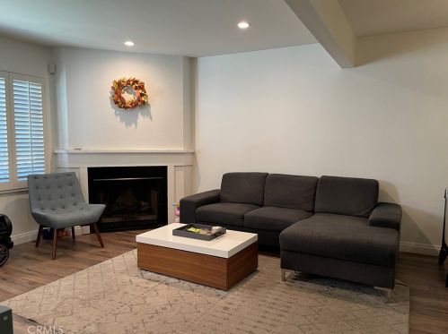 181 Rockwood, Irvine, CA 92614-7945