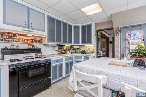 16 Godfrey Rd, Montclair NJ  07043-1310 exterior