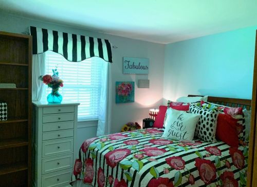 221 150, Valpo IN  46383-9559 exterior