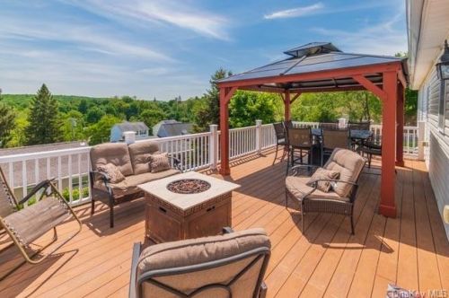 110 Orchard Ter, Monroe NY  10950-3416 exterior