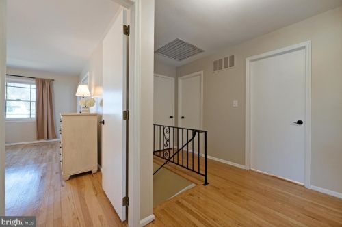 28 Fieldston Rd, Princeton NJ 08540-6429 exterior