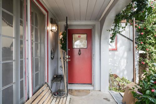5915 Oak St, Loomis, CA 95650-8922